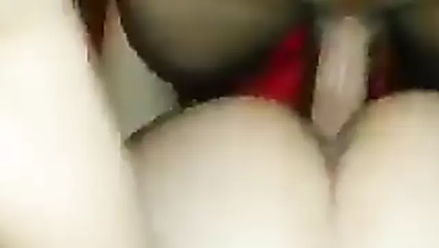 Özbek genç kızla yakın çekim gerçekçi doggy seks